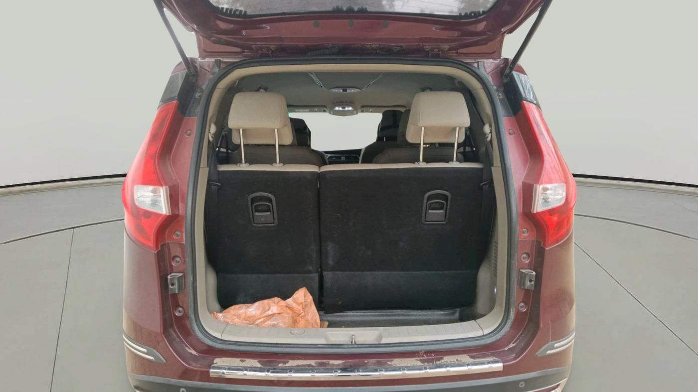 2018 Mahindra MARAZZO M8 7 STR, Diesel, Manual, 1,52,702 km, exterior