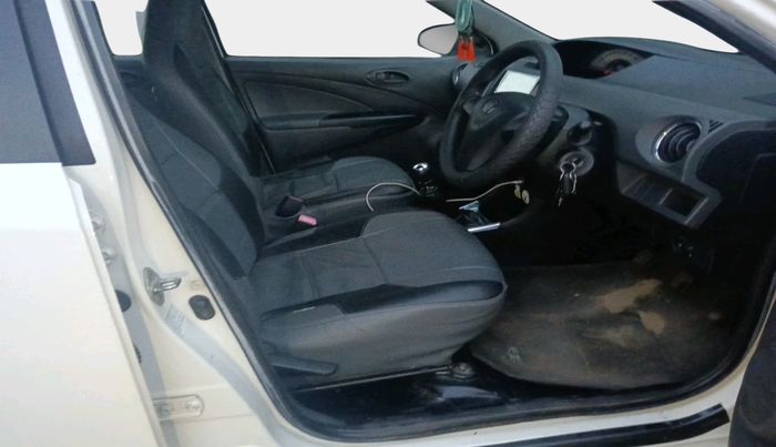 2012 Toyota Etios Liva GD, Diesel, Manual, 1,20,350 km, interior