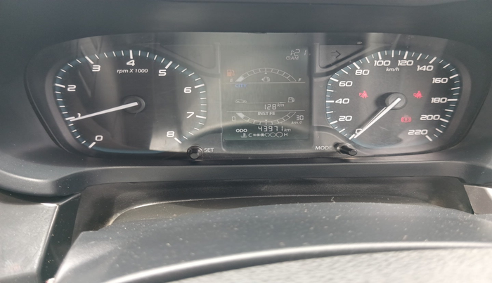 2020 Tata ALTROZ XE PETROL, Petrol, Manual, 43,971 km, interior