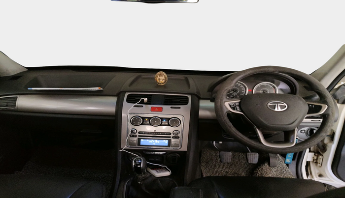 2016 Tata Safari Storme 2.2 EX 4X2, Diesel, Manual, 1,41,241 km, interior