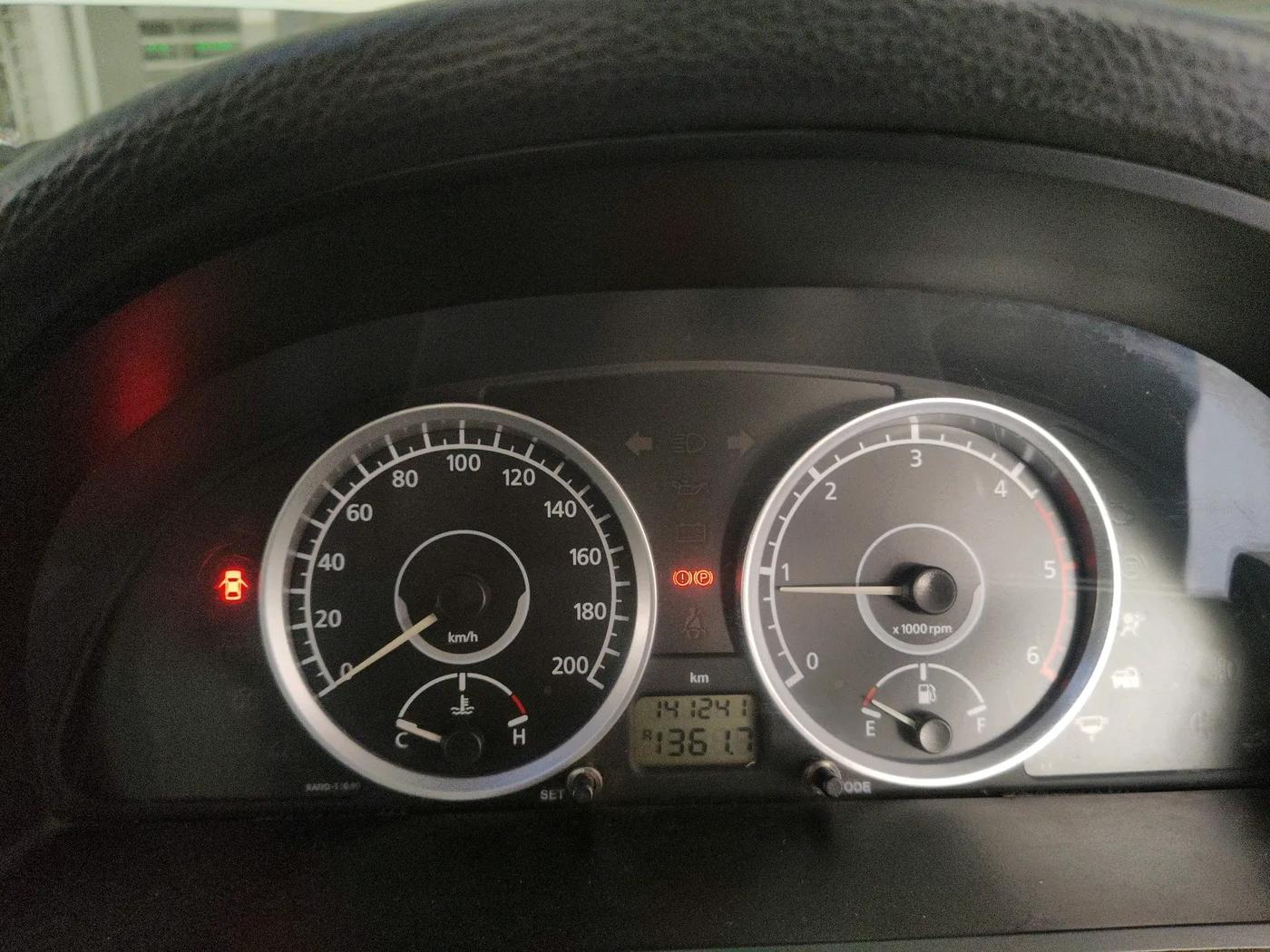 2016 Tata Safari Storme 2.2 EX 4X2, Diesel, Manual, 1,41,250 km, interior