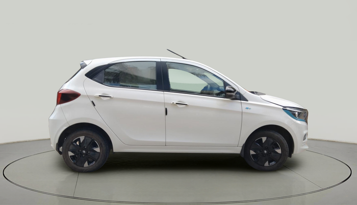 2024 Tata TIAGO EV XZ PLUS TECH LUX LONG RANGE, Electric, Automatic, 9,340 km, exterior