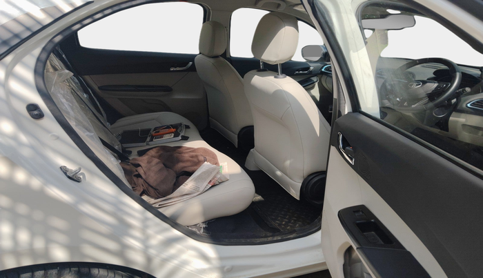 2024 Tata TIAGO EV XZ PLUS TECH LUX LONG RANGE, Electric, Automatic, 9,340 km, interior