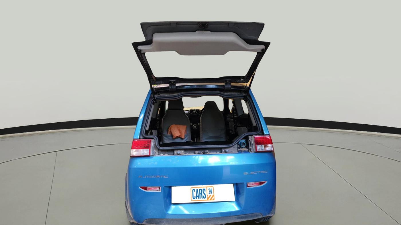 2015 Mahindra E2O T2, Electric, Automatic, 16,000 km, exterior