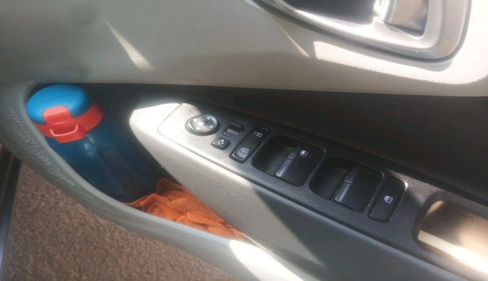 2022 Hyundai GRAND I10 NIOS ASTA AMT 1.2 KAPPA VTVT, Petrol, Automatic, 12,905 km, interior