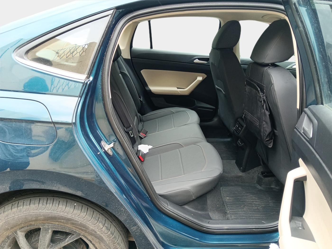 2024 Volkswagen VIRTUS GT PLUS TSI 1.5 EVO DSG, Petrol, Automatic, 4,566 km, interior