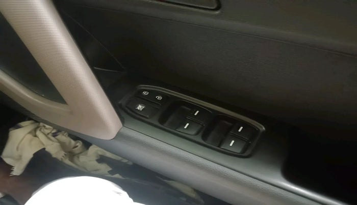 2017 Hyundai Creta E PLUS 1.6 PETROL, Petrol, Manual, 42,682 km, interior