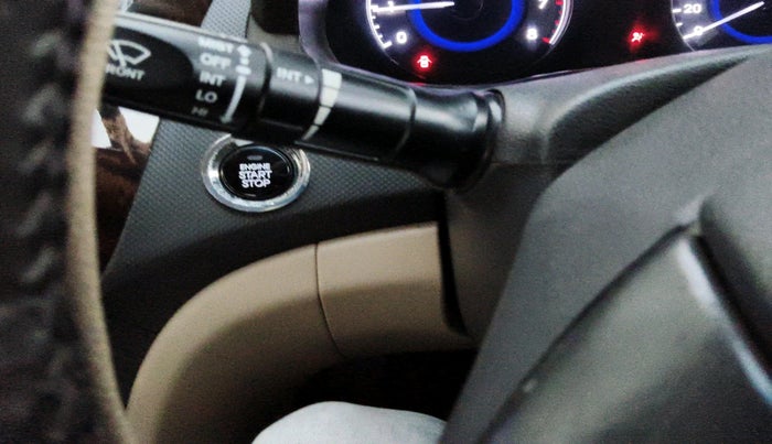 2011 Hyundai Verna FLUIDIC 1.6 VTVT SX AT, Petrol, Automatic, 89,321 km, interior