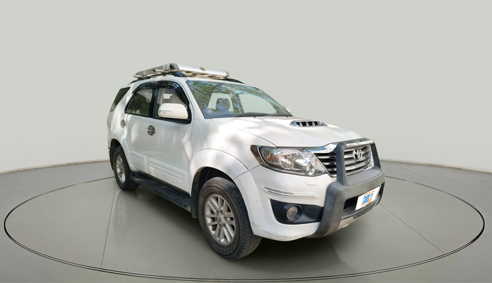 2012 Toyota Fortuner 3.0 4X2 MT, Diesel, Manual, 58,720 km, exterior