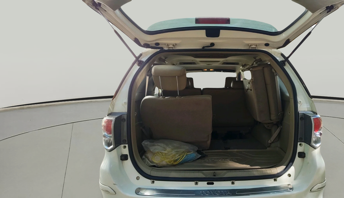 2012 Toyota Fortuner 3.0 4X2 MT, Diesel, Manual, 58,720 km, exterior