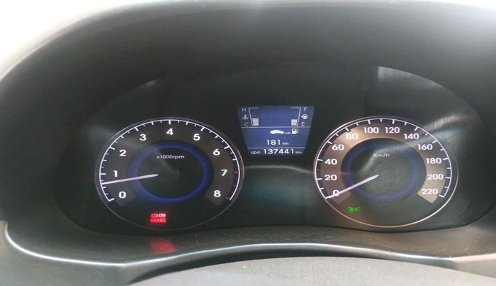 2013 Hyundai Verna FLUIDIC 1.6 VTVT SX, Petrol, Manual, 1,37,441 km, interior