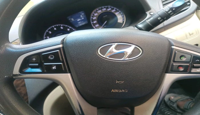 2013 Hyundai Verna FLUIDIC 1.6 VTVT SX, Petrol, Manual, 1,37,441 km, interior