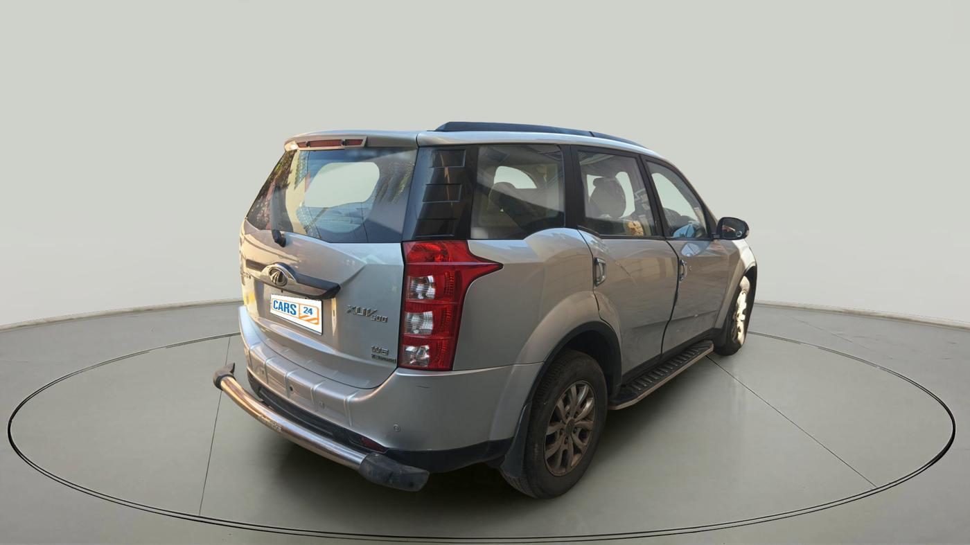 2016 Mahindra XUV500 W8 AT, Diesel, Automatic, 62,838 km, exterior