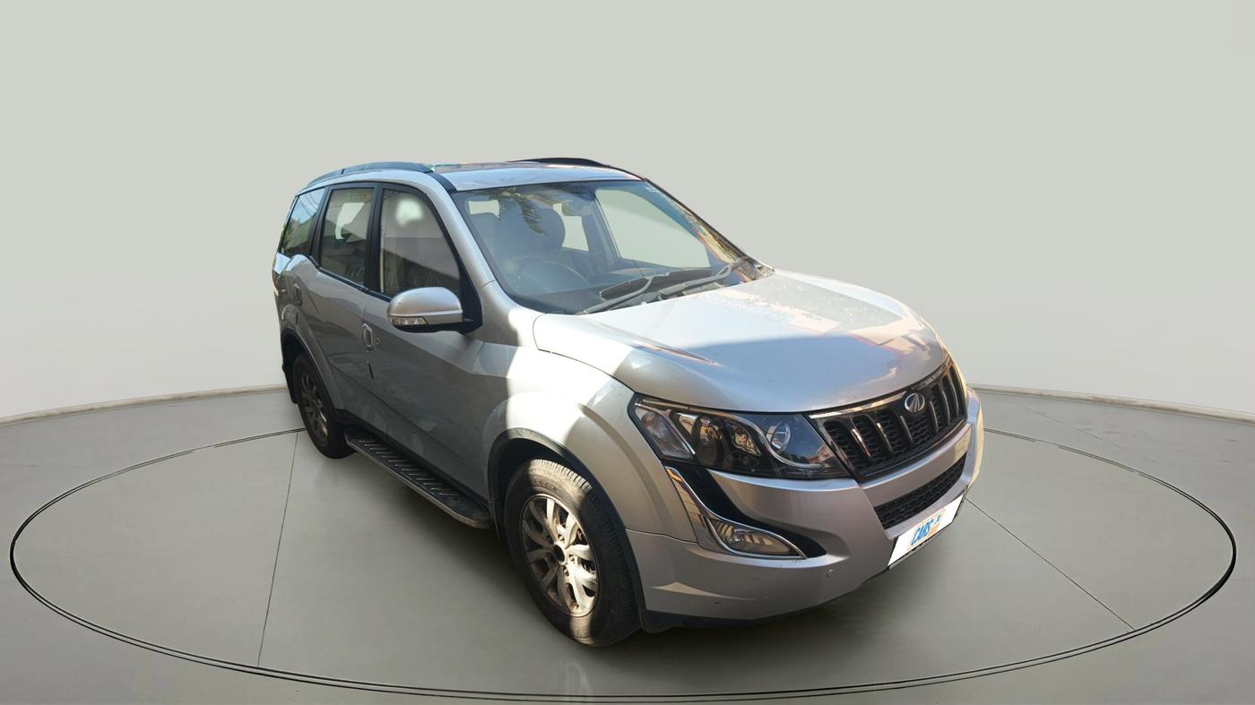2016 Mahindra XUV500 W8 AT, Diesel, Automatic, 62,838 km, exterior
