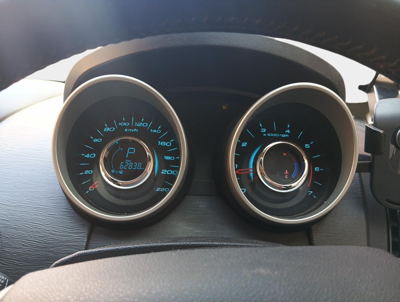 2016 Mahindra XUV500 W8 AT, Diesel, Automatic, 62,838 km, interior