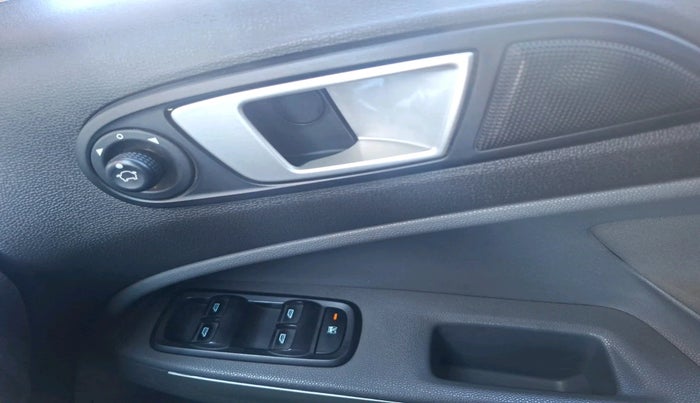 2016 Ford Ecosport TITANIUM 1.5L DIESEL, Diesel, Manual, 1,37,657 km, interior