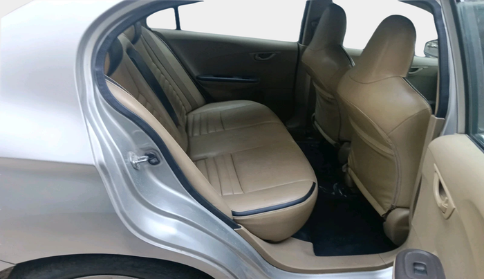 2013 Honda Amaze 1.2L I-VTEC S, Petrol, Manual, 1,26,351 km, interior