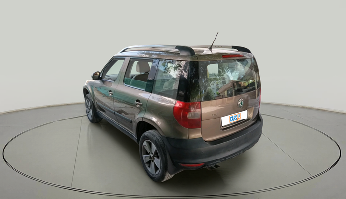 2012 Skoda Yeti ELEGANCE 2.0 TDI CR 4X4, Diesel, Manual, 1,53,400 km, exterior