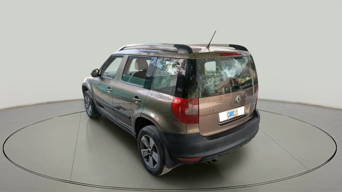 2012 Skoda Yeti ELEGANCE 2.0 TDI CR 4X4, Diesel, Manual, 1,53,400 km, exterior