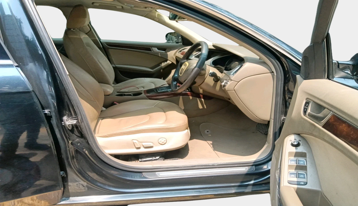 2011 Audi A4 2.0 TDI, Diesel, Automatic, 1,01,461 km, interior