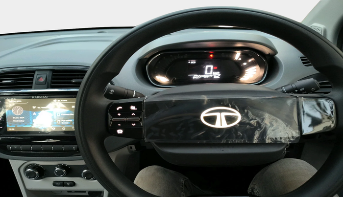 2025 Tata Tiago XT PETROL, Petrol, Manual, 840 km, interior