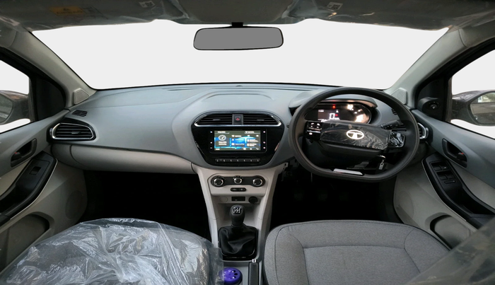 2025 Tata Tiago XT PETROL, Petrol, Manual, 840 km, interior
