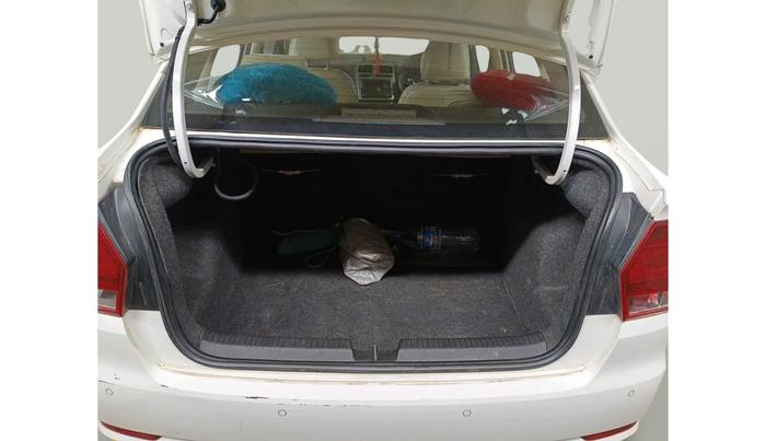 2016 Volkswagen Ameo HIGHLINE1.5L, Diesel, Manual, 1,44,767 km, exterior