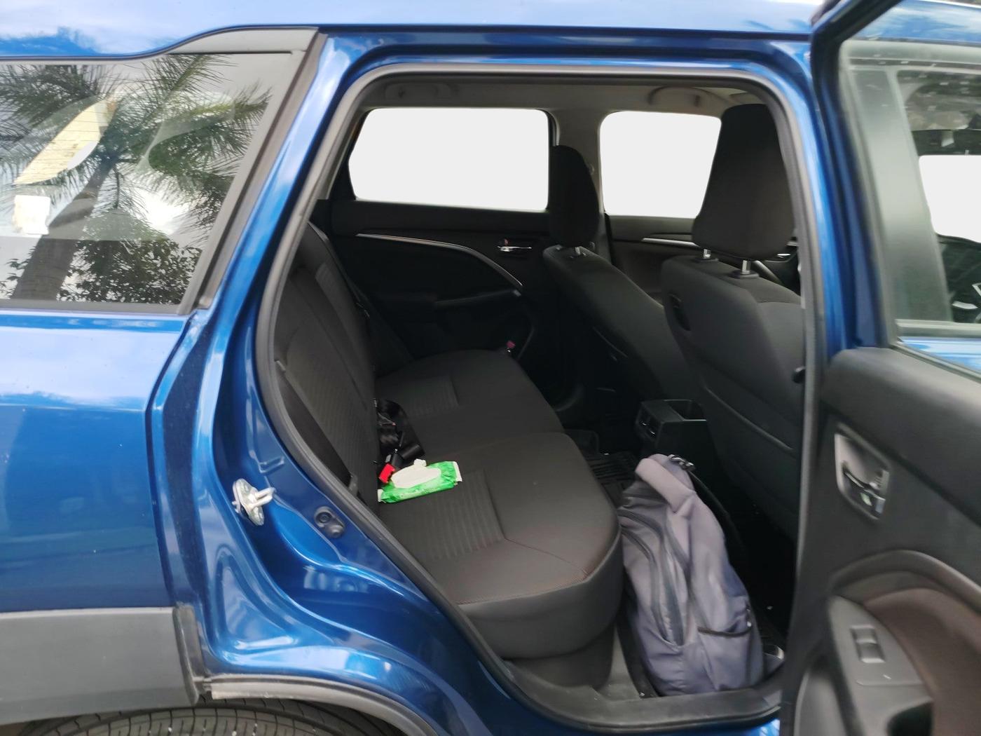 2024 Maruti BREZZA ZXI AT SMART HYBRID, Petrol, Automatic, 2,581 km, interior