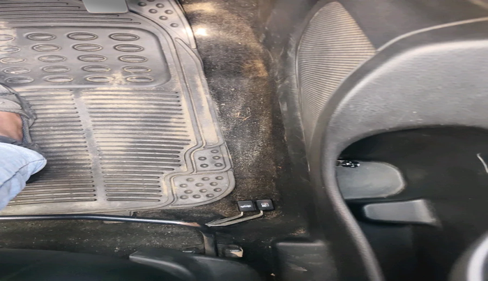 2011 Maruti Swift VXI, Petrol, Manual, 72,593 km, interior