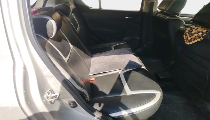 2011 Maruti Swift VXI, Petrol, Manual, 72,593 km, interior