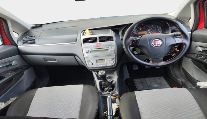 2014 Fiat Grand Punto EMOTION PACK 1.3, Diesel, Manual, 1,41,144 km, interior