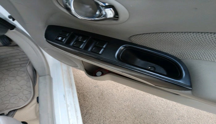 2012 Nissan Sunny XV DIESEL, Diesel, Manual, 1,02,777 km, interior