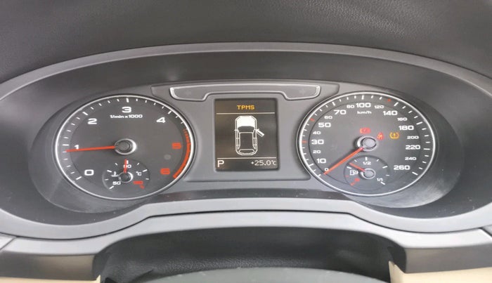 2018 Audi Q3 30 TDI PREMIUM PLUS, Diesel, Automatic, 1,08,289 km, interior