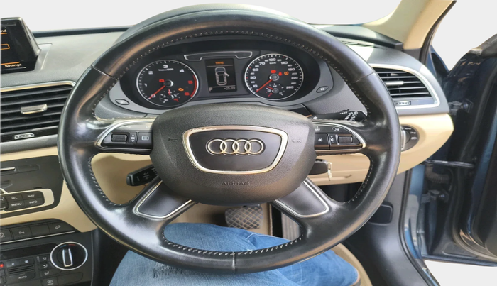 2018 Audi Q3 30 TDI PREMIUM PLUS, Diesel, Automatic, 1,08,289 km, interior