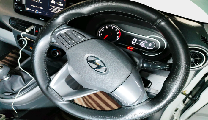 2022 Hyundai GRAND I10 NIOS SPORTZ 1.2 KAPPA VTVT, Petrol, Manual, 17,256 km, interior