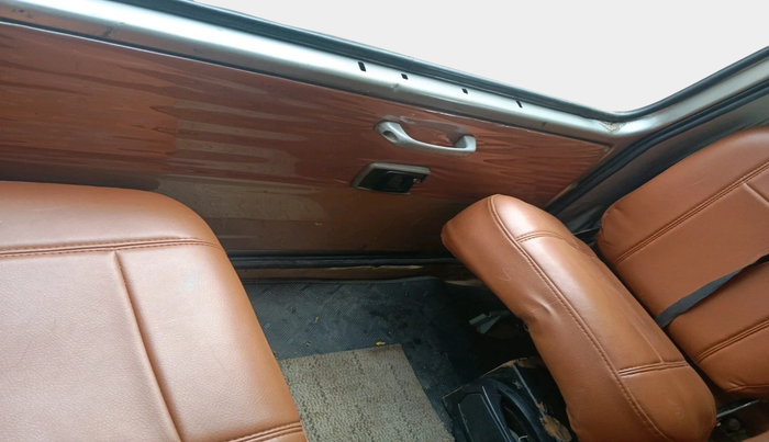 2012 Mahindra Bolero SLE BS-III, Diesel, Manual, 1,13,992 km, interior