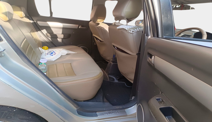 2010 Maruti Swift VXI, Petrol, Manual, 3,10,969 km, interior