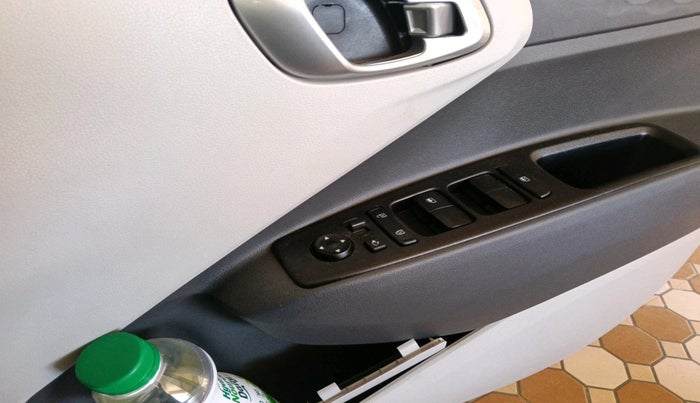 2024 Hyundai GRAND I10 NIOS SPORTZ 1.2 KAPPA VTVT, Petrol, Manual, 7,966 km, interior