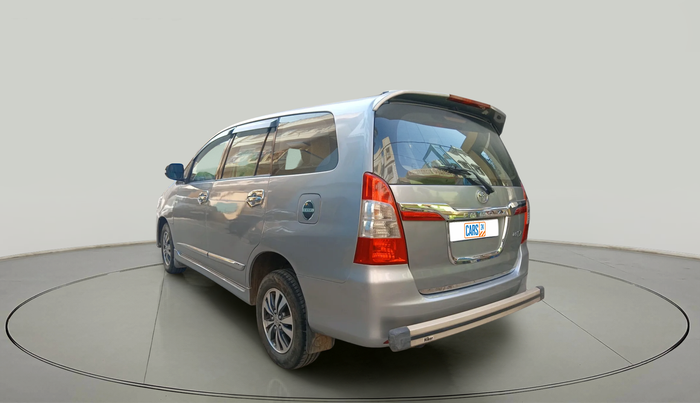 2015 Toyota Innova 2.5 VX 7 STR, Diesel, Manual, 1,10,152 km, exterior