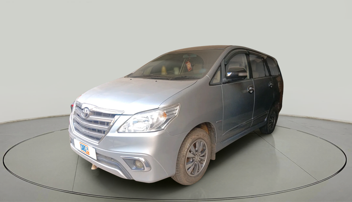 2015 Toyota Innova 2.5 VX 7 STR, Diesel, Manual, 1,10,152 km, exterior