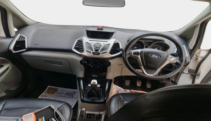 2014 Ford Ecosport TITANIUM 1.0L ECOBOOST, Petrol, Manual, 1,32,980 km, interior