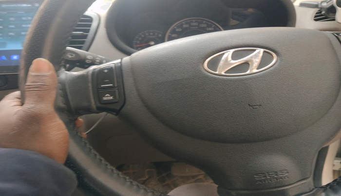 2013 Hyundai i10 ASTA 1.2 AT SUNROOF, Petrol, Automatic, 42,423 km, interior