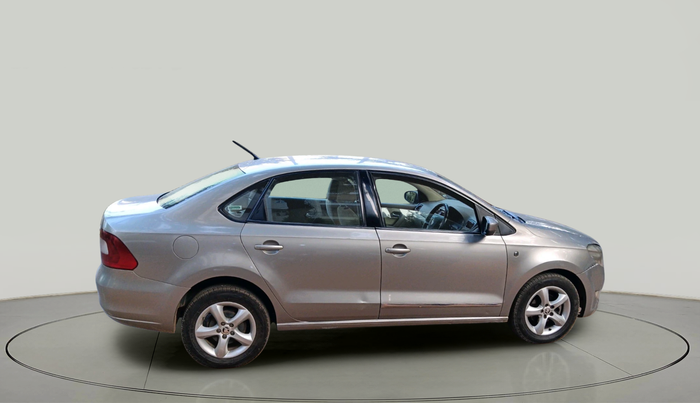 2014 Skoda Rapid ELEGANCE 1.6 TDI CR MT, Diesel, Manual, 1,79,309 km, exterior