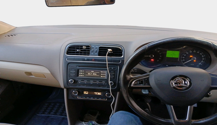 2014 Skoda Rapid ELEGANCE 1.6 TDI CR MT, Diesel, Manual, 1,79,309 km, interior