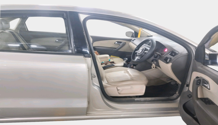 2013 Volkswagen Vento HIGHLINE DIESEL 1.6, Diesel, Manual, 80,036 km, interior