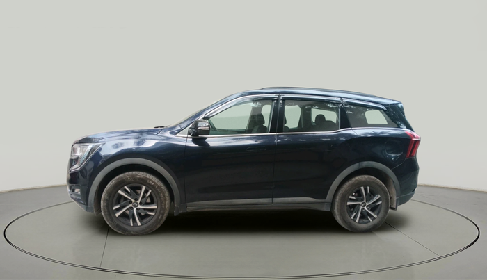 2023 Mahindra XUV700 AX 3 D MT 5 STR (E), Diesel, Manual, 11,038 km, exterior