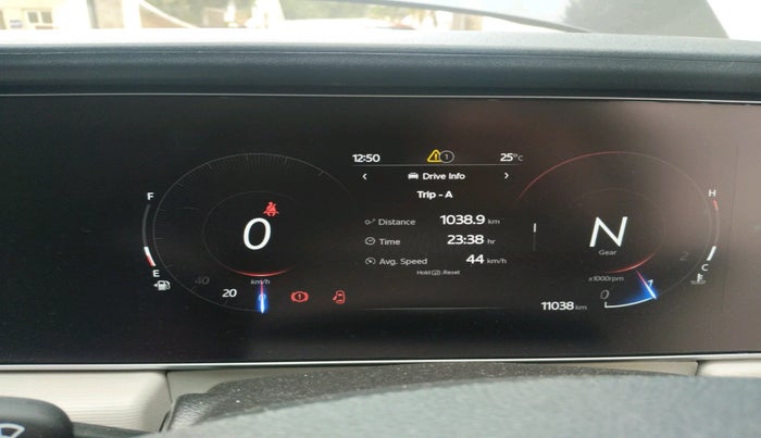 2023 Mahindra XUV700 AX 3 D MT 5 STR (E), Diesel, Manual, 11,038 km, interior