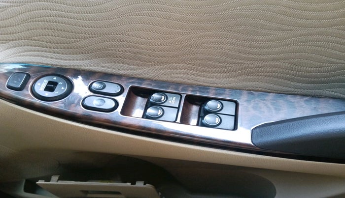 2014 Hyundai Verna FLUIDIC 1.6 VTVT SX, Petrol, Manual, 71,499 km, interior