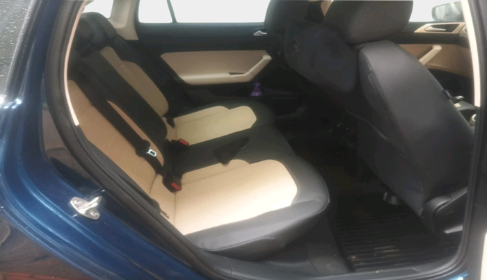 2023 Volkswagen VIRTUS TOPLINE TSI 1.0 MT, Petrol, Manual, 14,689 km, interior