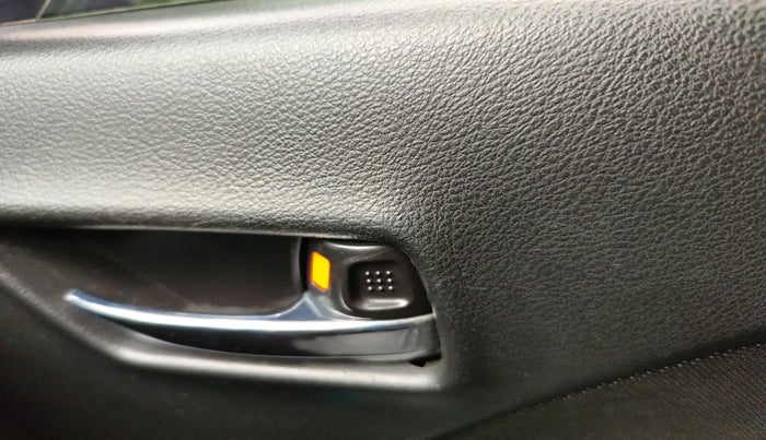 2017 Maruti Baleno ZETA CVT PETROL 1.2, Petrol, Automatic, 76,595 km, interior